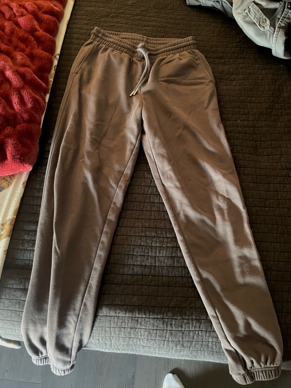 H&M women’s jogger sweatpants
